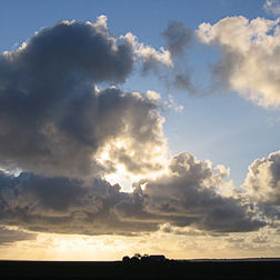 Sonne und Wolken Ã¼ber LangeneÃ